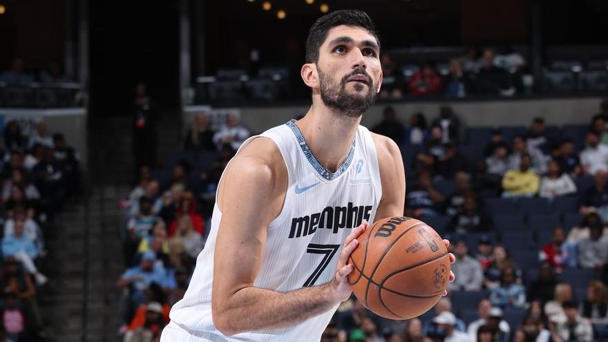 Santi Aldama se desata ante los Kings, iguala su récord de anotación en la NBA y lidera una victoria vital de los Grizzlies