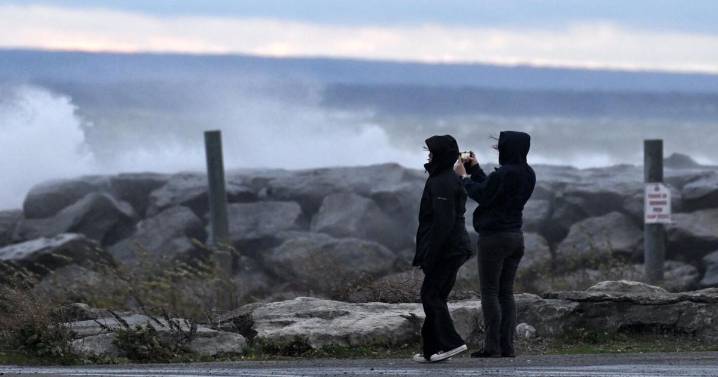 Wondering why your phone’s recent weather alerts were colour-coded?: Canada has launched a new system
