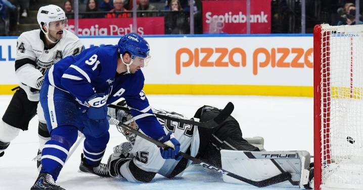 John Tavares steps up as Maple Leafs deal with Auston Matthews injury