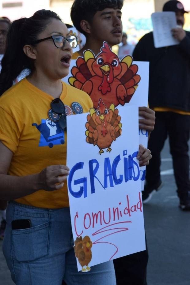 200 El Super union workers rally for protections from immigration raids