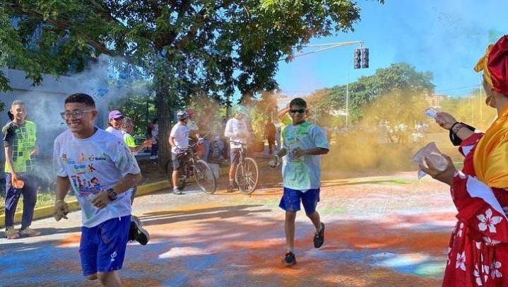 Parroquia San Onofre promueve la unión familiar con caminata