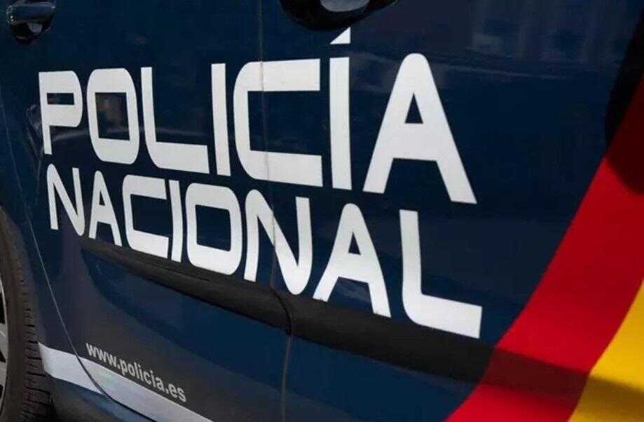 La policía arresta a un hombre por llamar a alterar el orden público contra la ZBE