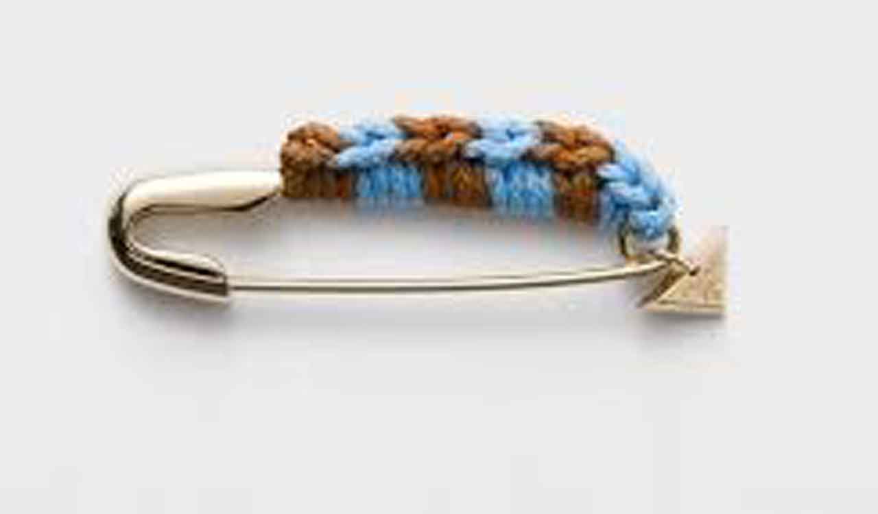 Netizens, crocheters roast Prada’s $775 luxury safety pin