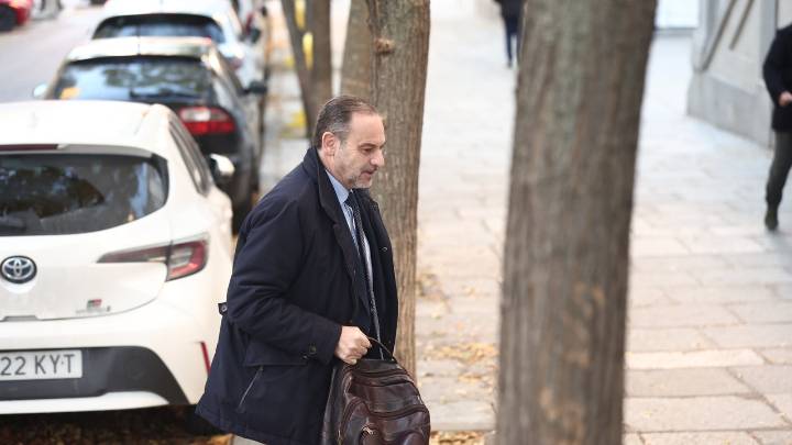 La Fiscalía pide prisión incondicional para Ábalos