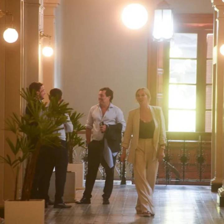 Axel Kicillof vs. intendentes: cuánto y cómo se paga el fondo fijo para municipios domina la rosca bonaerense