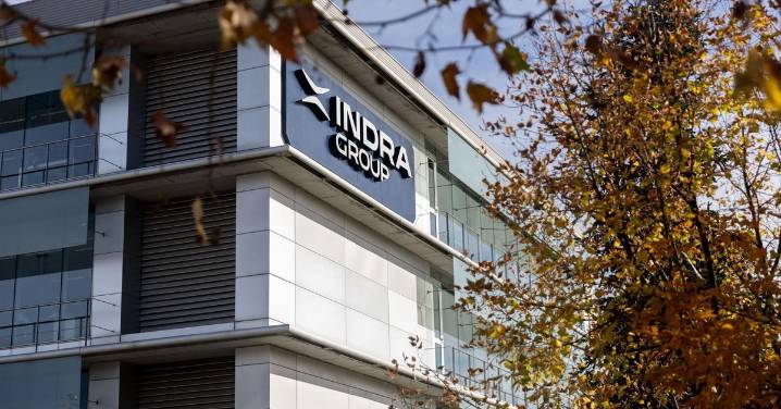 Los accionistas de Indra aprueban la compra de Hispasat por 725 millones