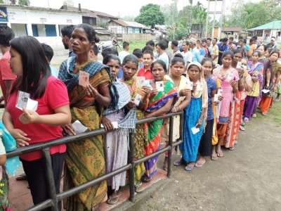 Bihar phase one polling crosses 27.65% by 11 am