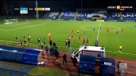 Luto en el fútbol: DT murió tras sufrir infarto en pleno partido de liga serbia (VIDEO)