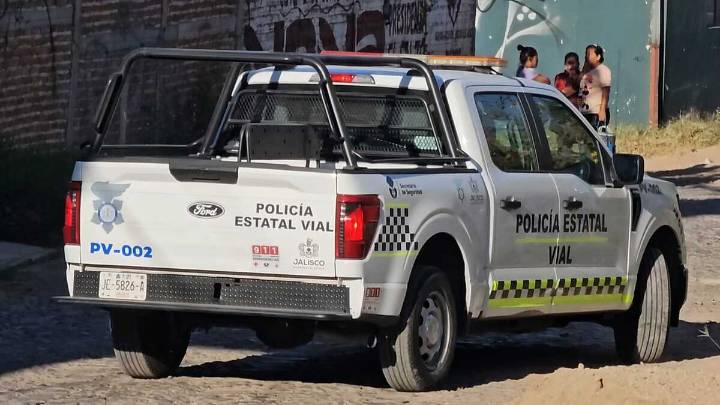 Asesinan a 2 mujeres oficiales de la Policía Vial en El Salto; los cuerpos fueron encontrados dentro de una camioneta