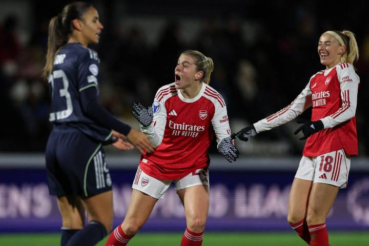 Con doblete de Alessia Russo, Arsenal vence al Real Madrid en Champions femenil