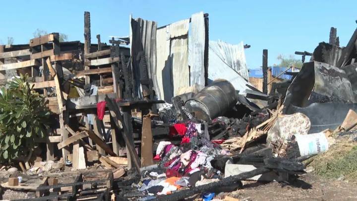 Una Vivienda Resulta Incendiada por Completo por Presunto Fuego Provocado en Hermosillo