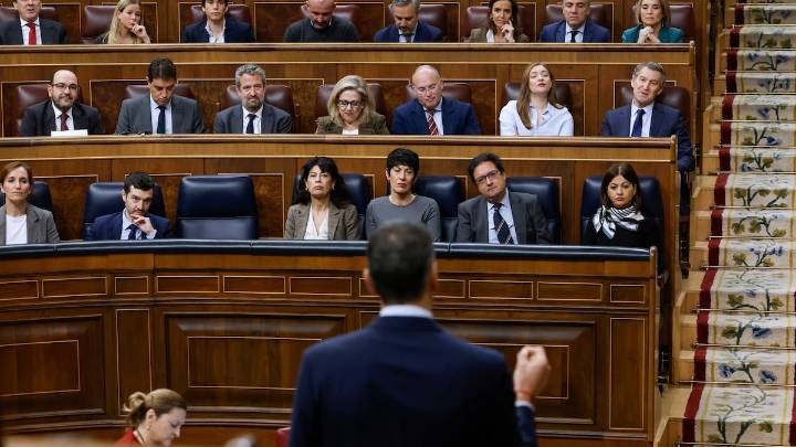 El PSOE mantiene 10 puntos de ventaja sobre el PP, según el barómetro del CIS