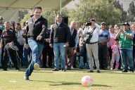 Rehabilitación de cancha de fútbol en Saltillo beneficia a miles de deportistas