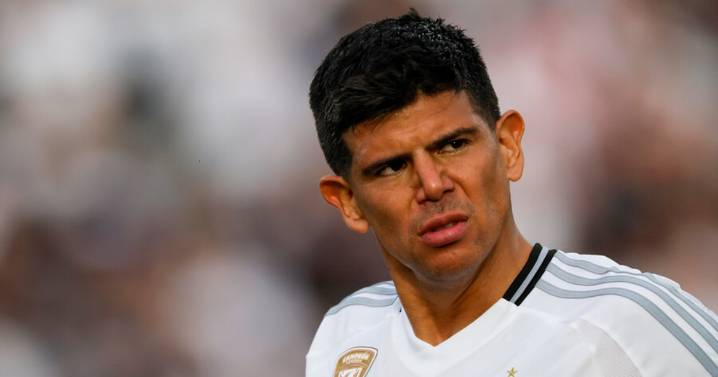 Valladares le raya la cancha a Esteban Pavez y ‘achica’ el sueño del nuevo estadio de Colo Colo