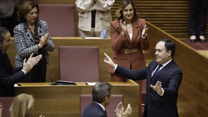 El laboratorio de la derecha, por Màrius Carol