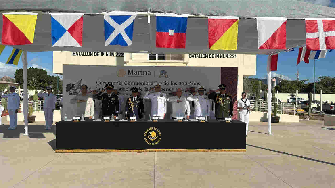 La Segunda Región Naval celebra los 200 años de independencia en la Mar