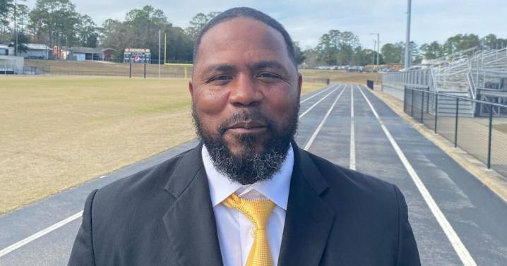 Jamel Harris steps down as Geneva head football coach