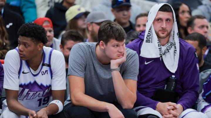 Walker Kessler Leaves Jazz Road Trip With Shoulder Injury