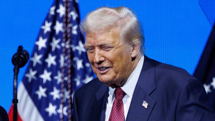 Mientras Estados Unidos refuerza su despliegue militar en el Caribe, estrecha lazo con país estratégico de la región