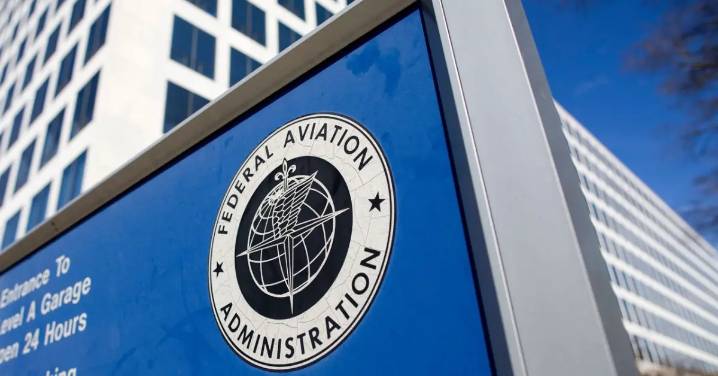 Estados Unidos advierte posible cierre de su espacio aéreo ante crisis por cierre de Gobierno