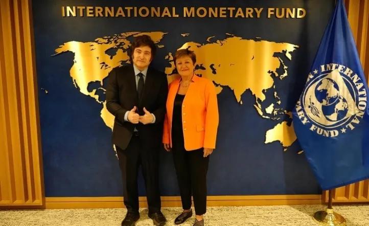 El FMI advirtió al Gobierno que el régimen cambiario debe ayudar a acumular reservas