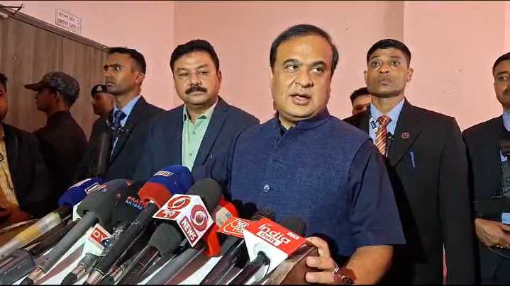 ‘Vande Mataram’-ni bilsi 150 gapaniko Assam sorkari mania