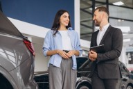 Cuánto realmente ganan los vendedores de autos y las concesionarias