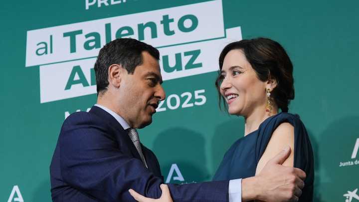 Ayuso cancela su asistencia al Congreso del PP andaluz que reelige a Moreno por "motivos de salud"