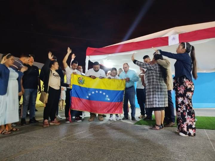 Pueblo de Cedeño realizó emotiva vigilia por la paz de Venezuela