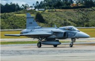 Un posible sobrecosto y cercanías políticas: la sombra de los Gripen