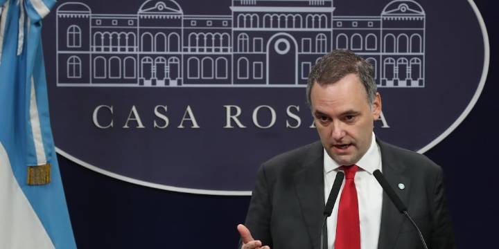 Adorni encabeza su primera reunión de Gabinete junto a Milei y presentará a Monteoliva y Presti a los ministros