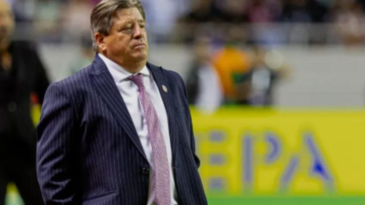 Piojo Herrera admite fracaso y deja Costa Rica: “No se pudo”🎦