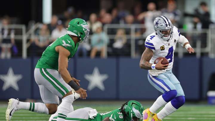 Dak Prescott's TD run brings Cowboys back to 21