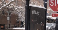 Snowy weekend doesn’t stop shoppers in the Old Market