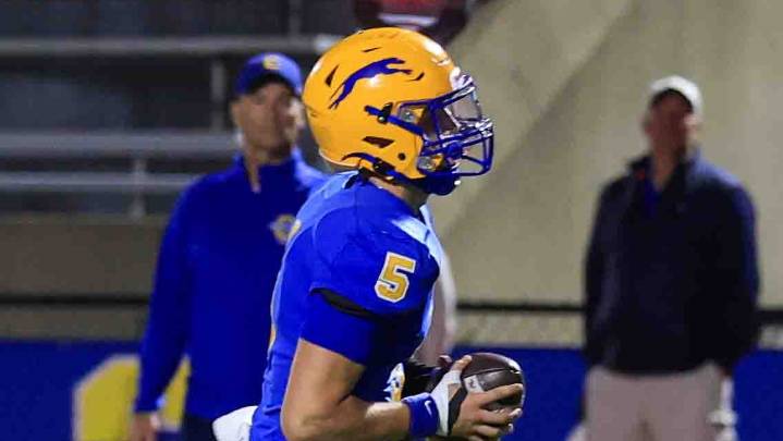 Football recruiting: Carmel QB Anthony Coellner commits to Boston College