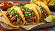 Estudio revela que es más saludable comer tacos al pastor que barras de granola