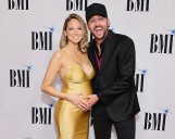 Country Music Singer and Wife Announce Pregnancy, April Due Date