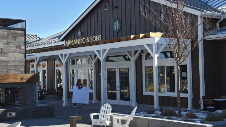 Where to buy specialty Thanksgiving turkeys in Reno, order soon!