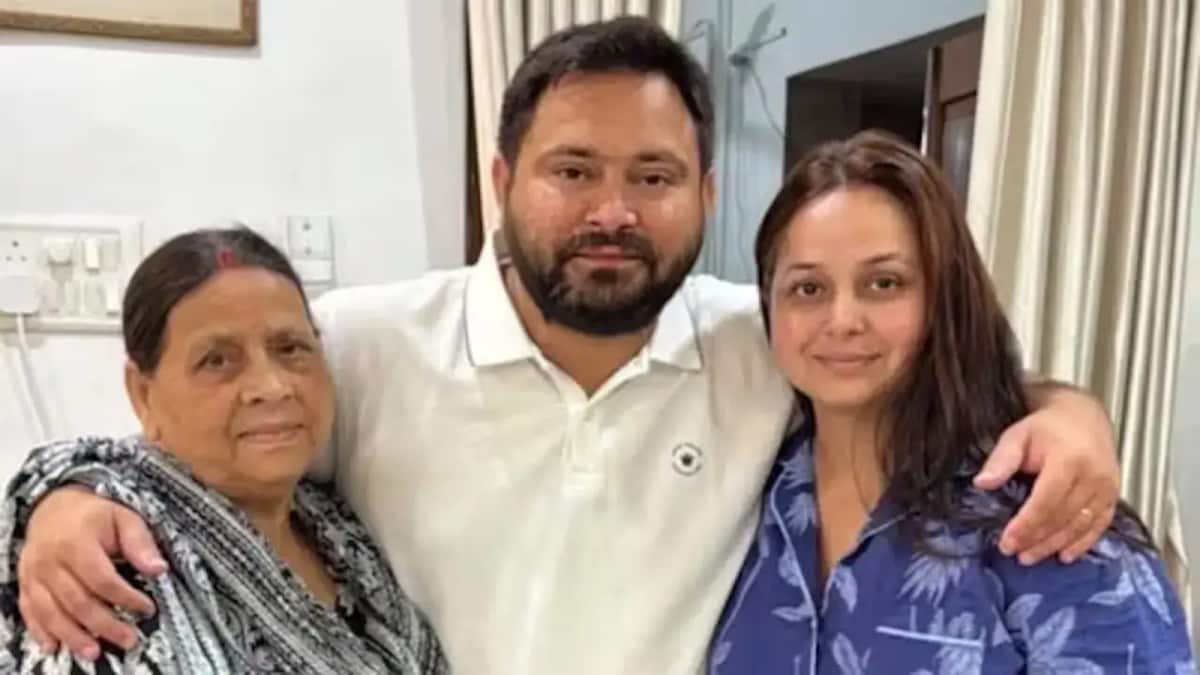 ‘I Was Thrown Out’: Rohini Acharya Targets Tejashwi, Sanjay Yadav After RJD’s Poll Debacle