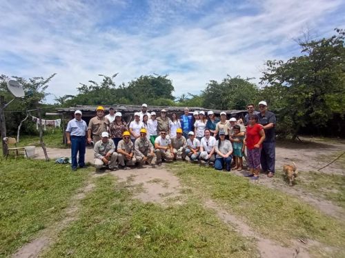 Evaluadores de la OPS recorrieron una zona rural para verificar el trabajo sobre Chagas