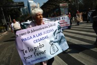 Exjueces protestan en la CDMX para exigir el pago de su indemnización
