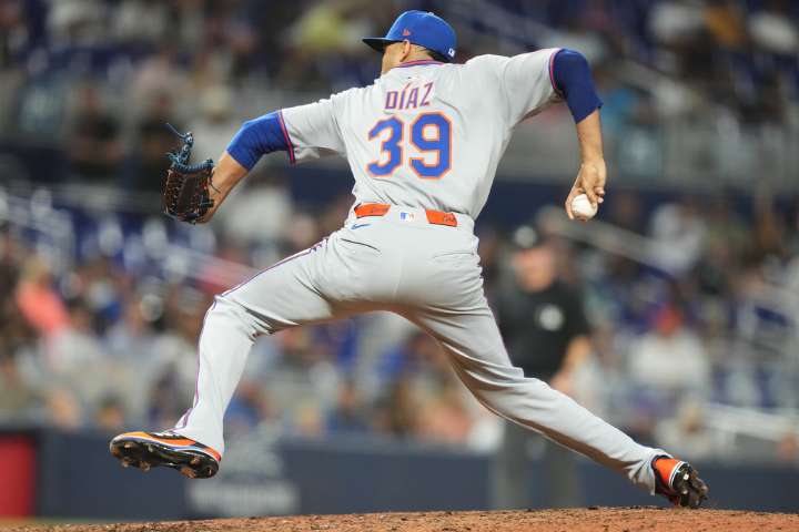 Mets' Edwin Diaz headlines closer market after rejecting qualifying offer