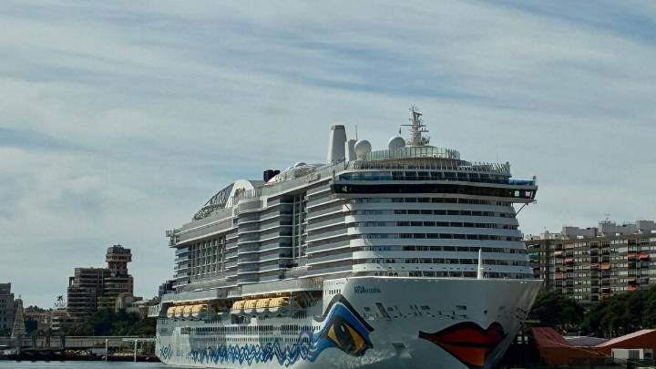 Santa Cruz de Tenerife se llena de cruceros