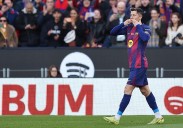 Lewandowski marca el primer gol del nuevo Camp Nou