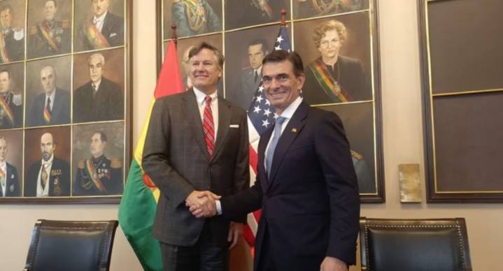 EEUU reestablece relaciones con Bolivia y enviará embajadores tras 17 años