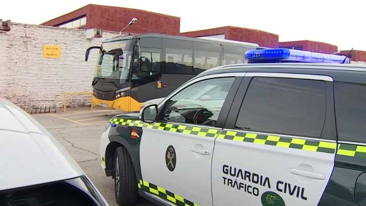 Campaña especial para garantizar la seguridad en el transporte escolar More