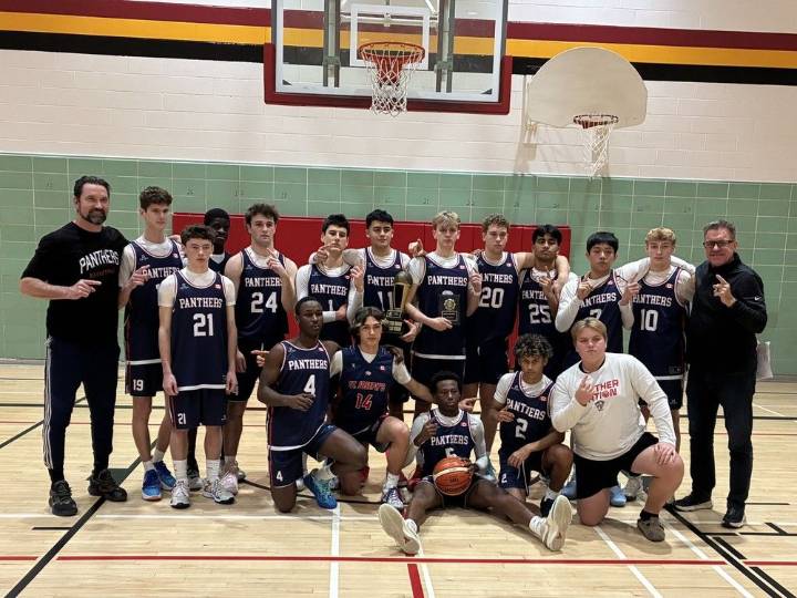 Panthers' strong defence leads to narrow pre