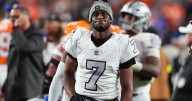 Geno Smith battered by relentless Denver defense in Raiders' 10