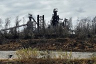 Descartan que trabajadores de AHMSA se queden sin servicio médico y seguridad social