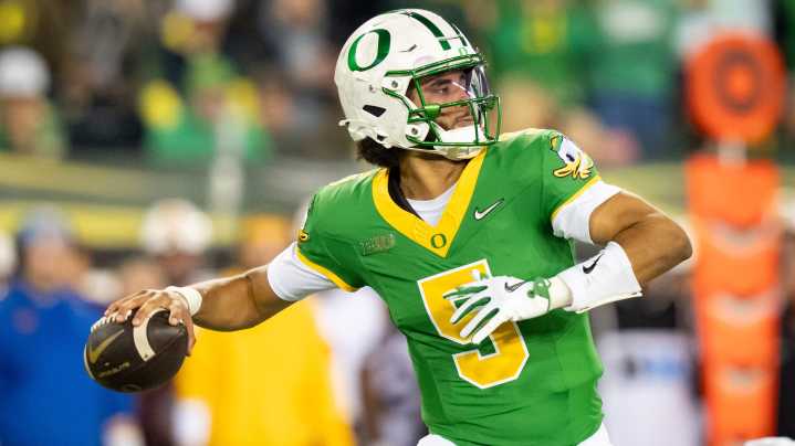 USC at Oregon odds, picks and predictions